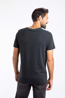 Aspect Mountains Front Print Graphic T-Shirt Black