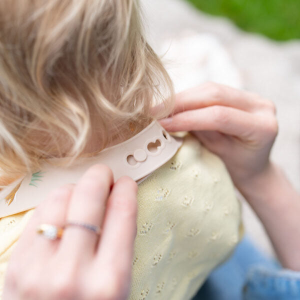 Highland Cow Silicone Catch It Bib