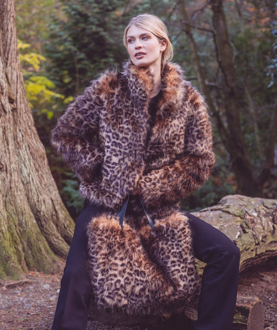 Delevigne - Leopard Print Waist Length Faux Fur Coat