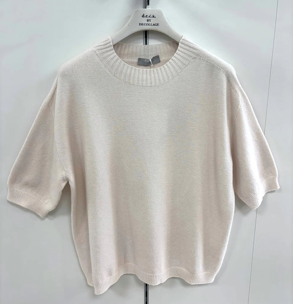 Short Sleeve Round Neck Knit by D.E.C.K