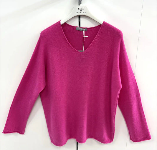 V Neck Knit by D.E.C.K